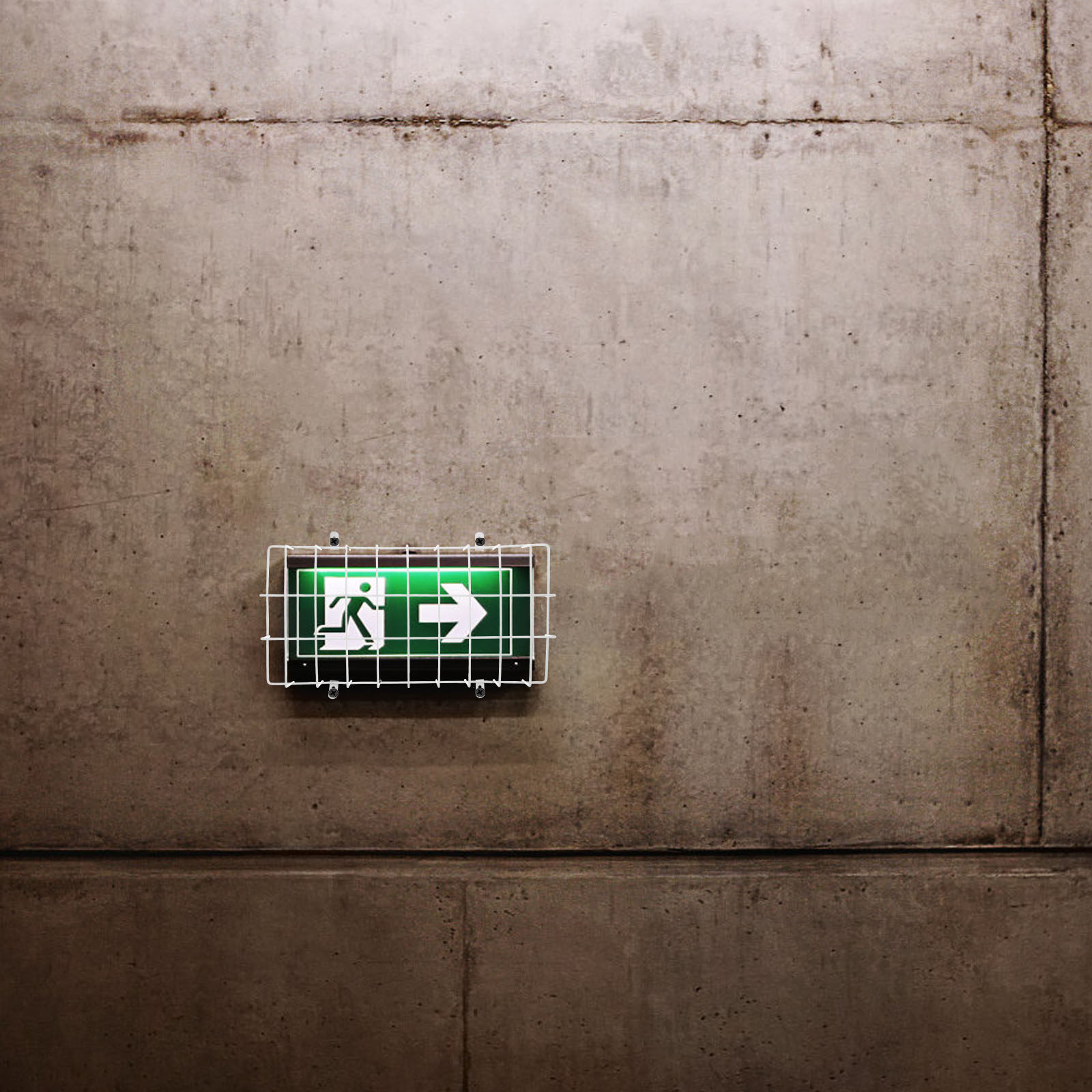Stainless Steel Exit Sign Prot - مراجعة Emergency Exit Sign وسعره